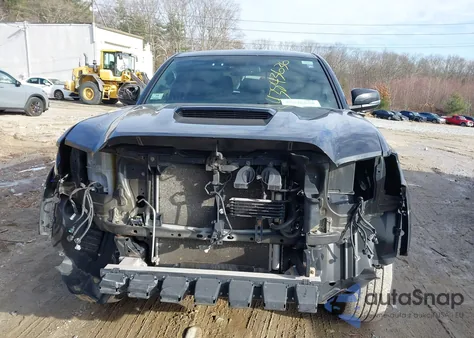 2018 Toyota Tacoma Sr5 z USA, uszkodzony, nr VIN 5TFDZ5BN4JX033119